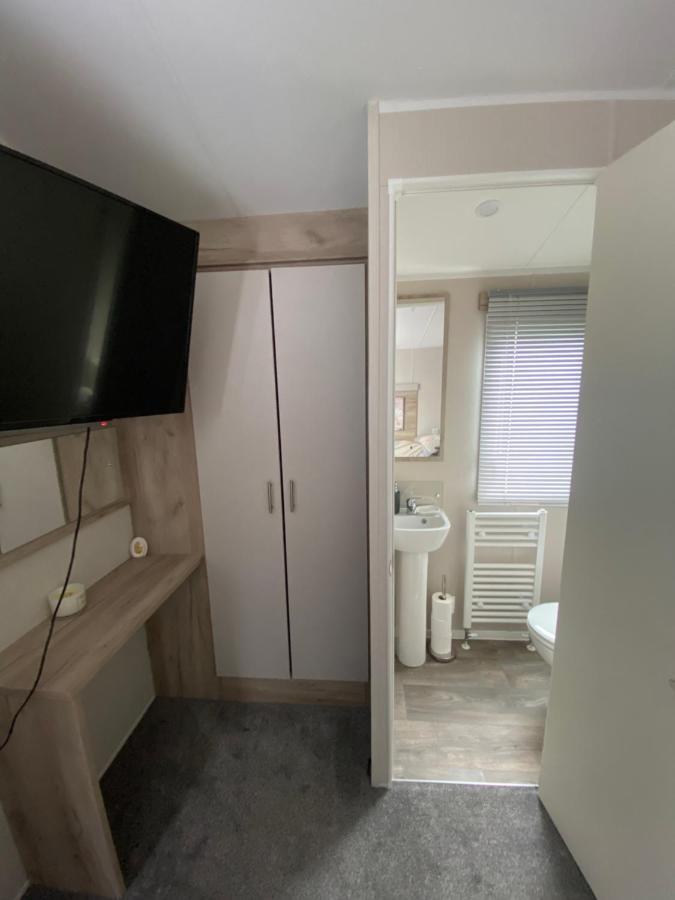 Meadow View 171 - Golden Palm - Central Heating, Wifi, Pet Friendly, Bed Linen - Meadow Lakes Caravan & Lodge Hire Chapel Saint Leonards Ngoại thất bức ảnh