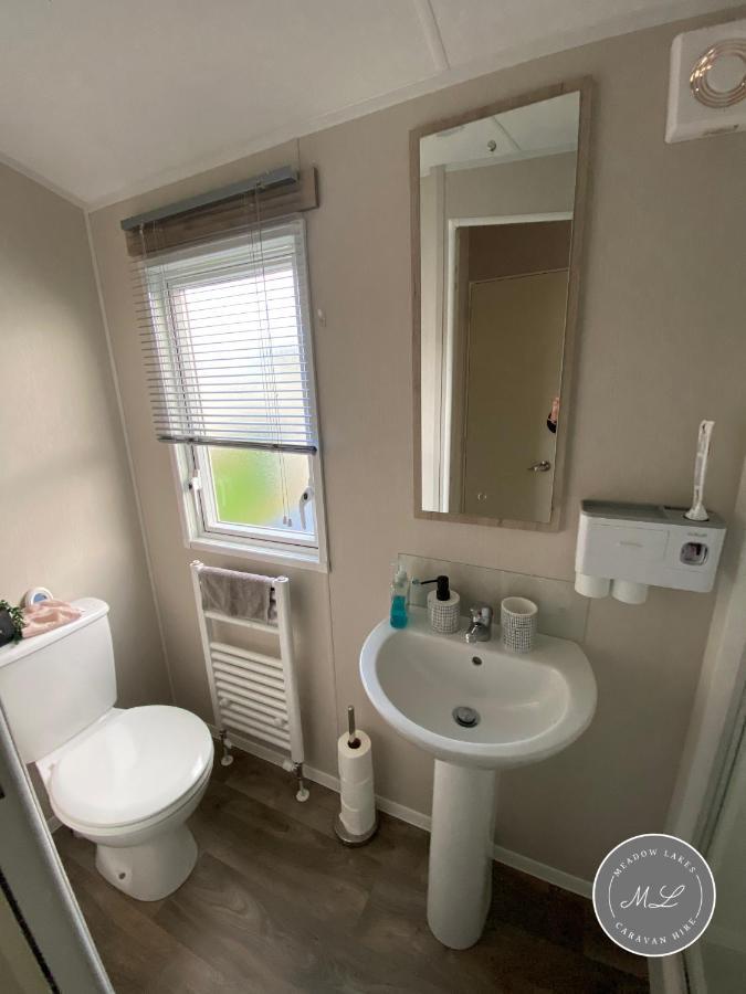 Meadow View 171 - Golden Palm - Central Heating, Wifi, Pet Friendly, Bed Linen - Meadow Lakes Caravan & Lodge Hire Chapel Saint Leonards Ngoại thất bức ảnh